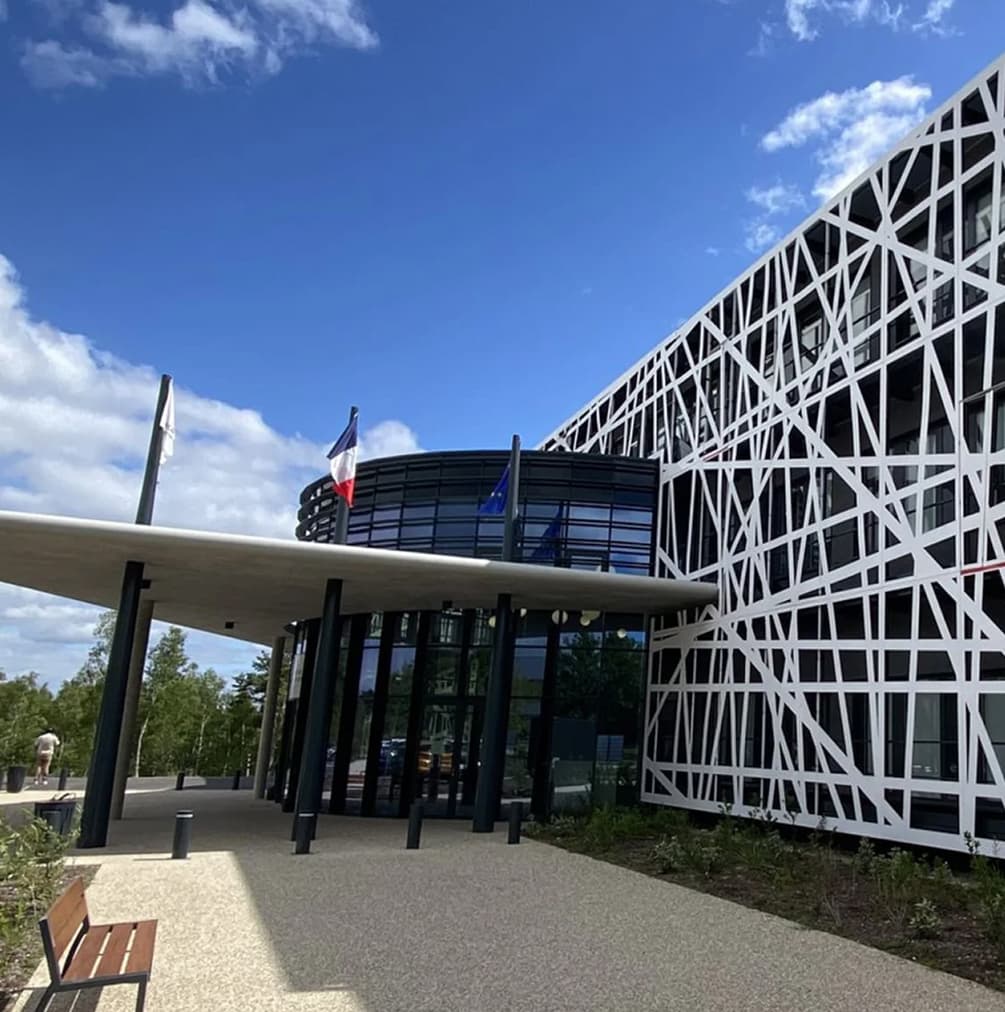 CESI campus visual.